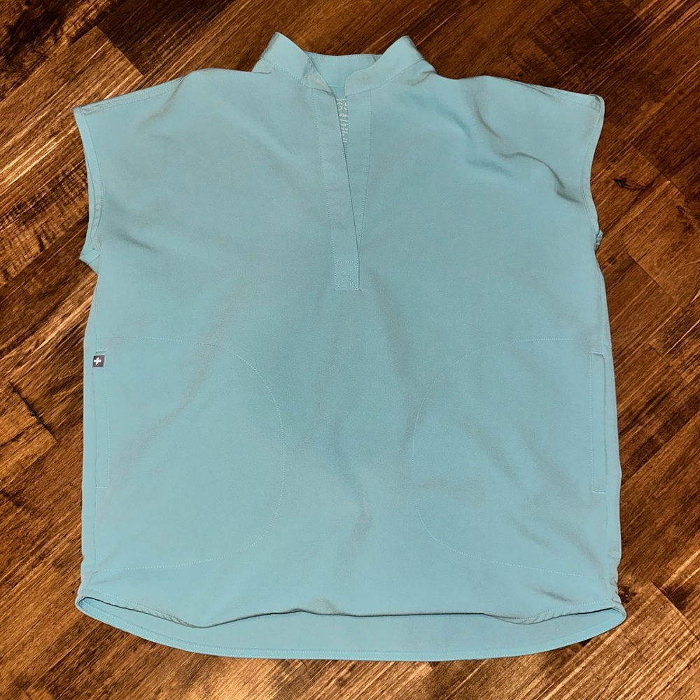 Figs Rafaela scrub top xxs seaglass